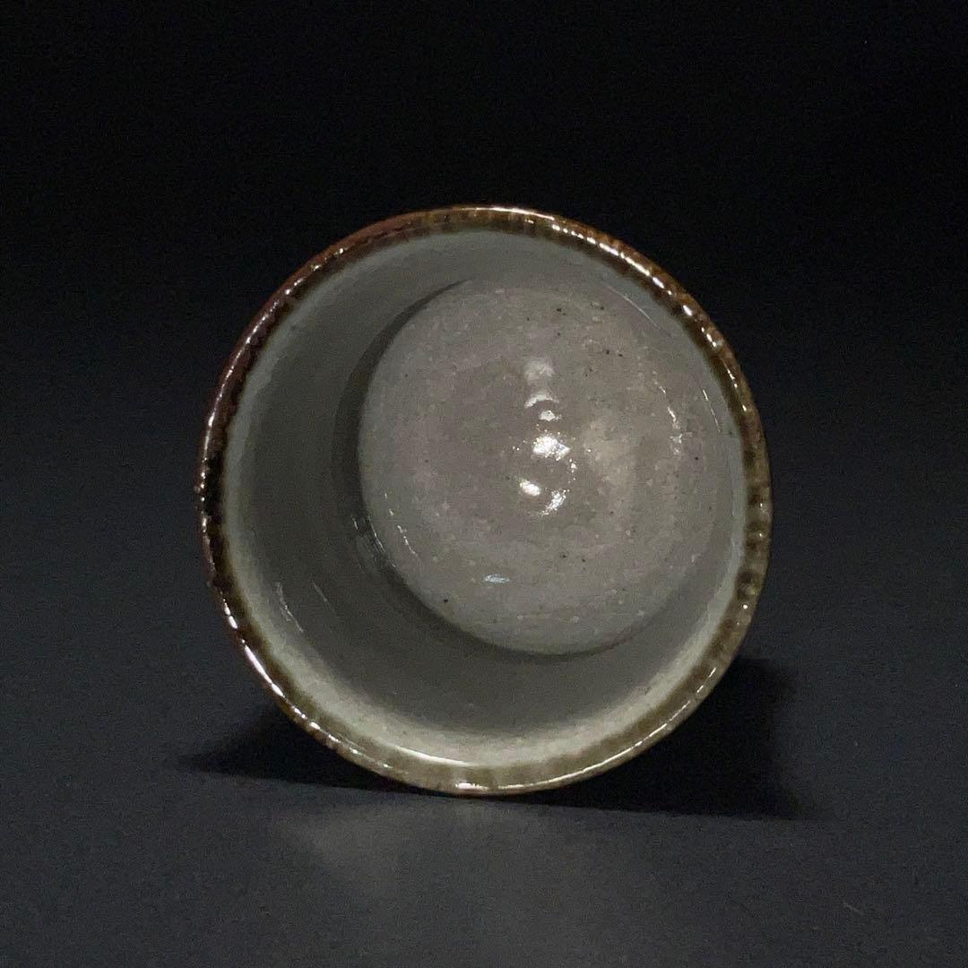 【ぐい呑・盃】袖師焼　尾野晋也作 酒盃 　酒器　花図　共箱　R1204ダU3