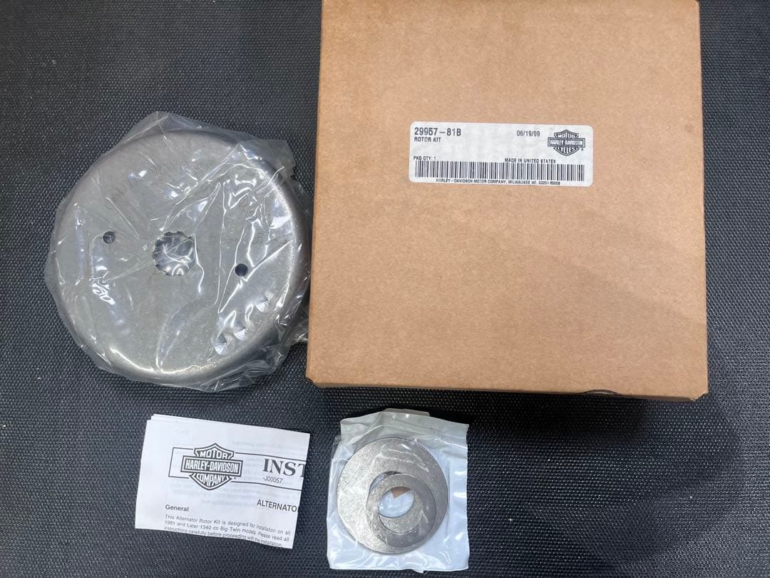 新品　未使用　ハーレー純正　オルタネーターローター 29967-81B