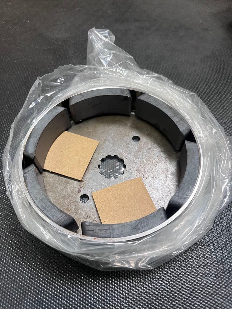 新品　未使用　ハーレー純正　オルタネーターローター 29967-81B