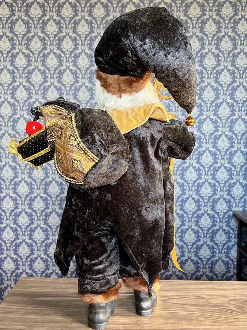 【期間限定値下げ】ブラック　サンタクロース　クリスマス　置物　人形