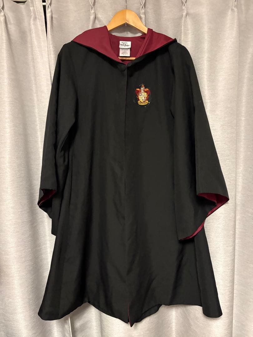 ハリー・ポッター グリフィンドール ローブ　ネクタイ付き　USJ