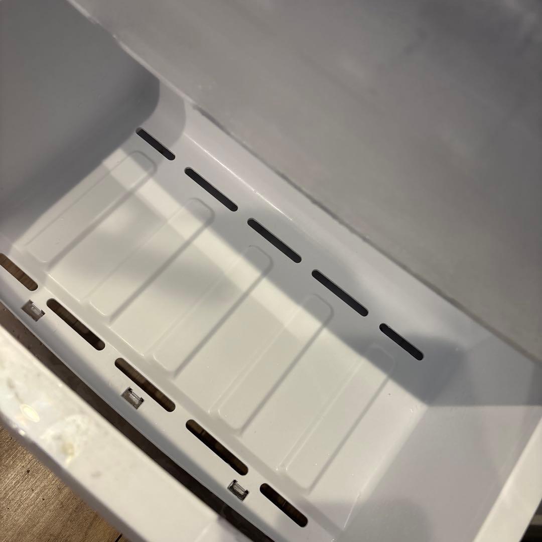 【9/9まで限定出品】三菱電機【冷凍庫】 MF-U12T-W