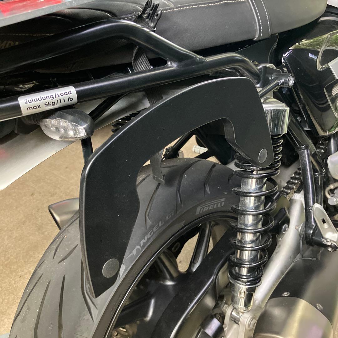 トライアンフ Speed Twin 用 C-Bowシステムキャリア