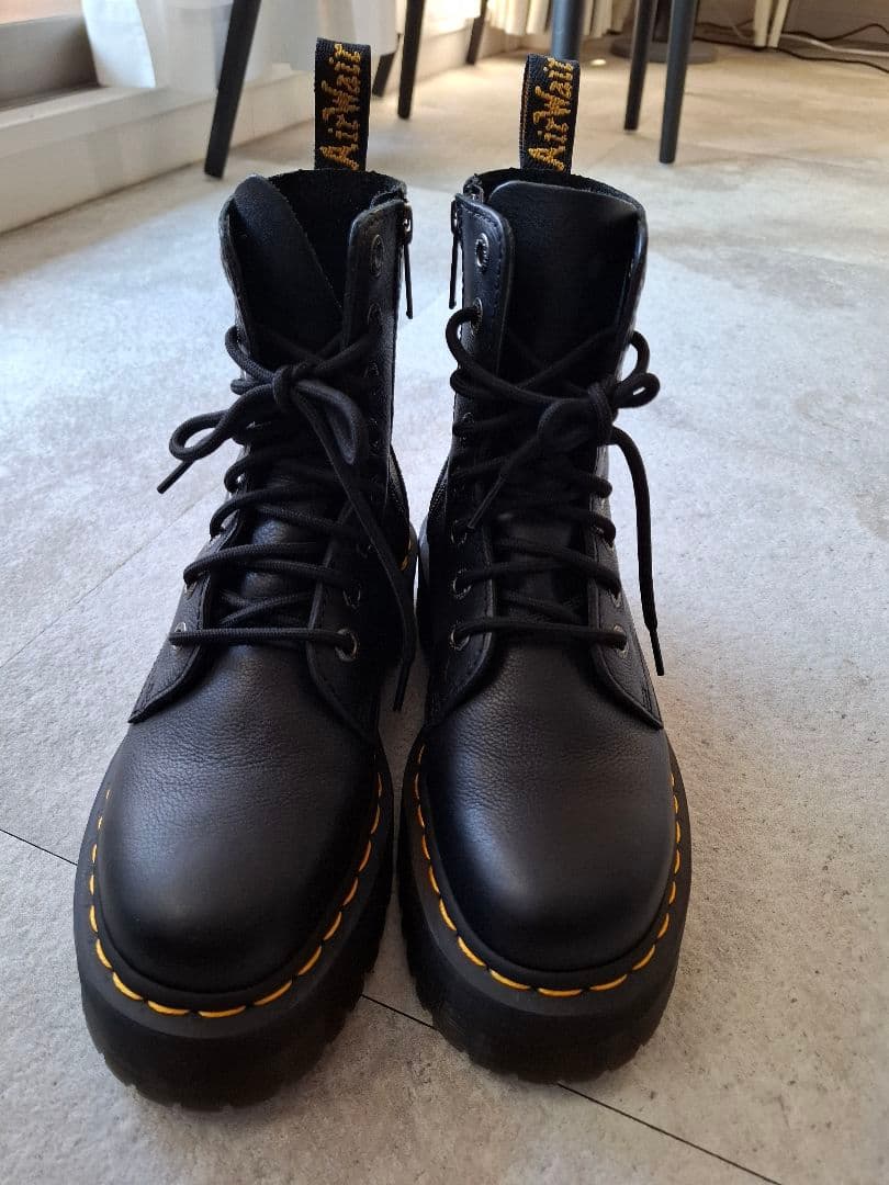 ドクターマーチン♡定番 黒 現行品 マーチンブーツ 24センチ