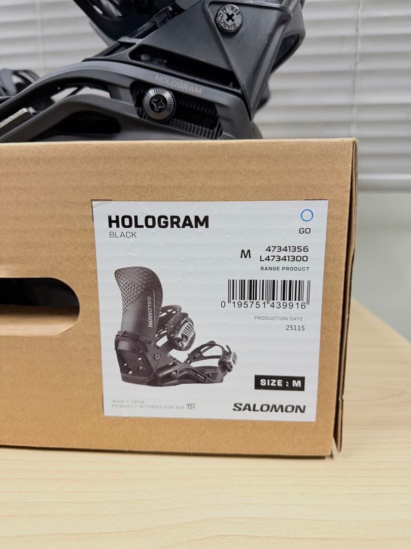 スノーボード SALOMON HOLOGRAM M SIZE 25/25