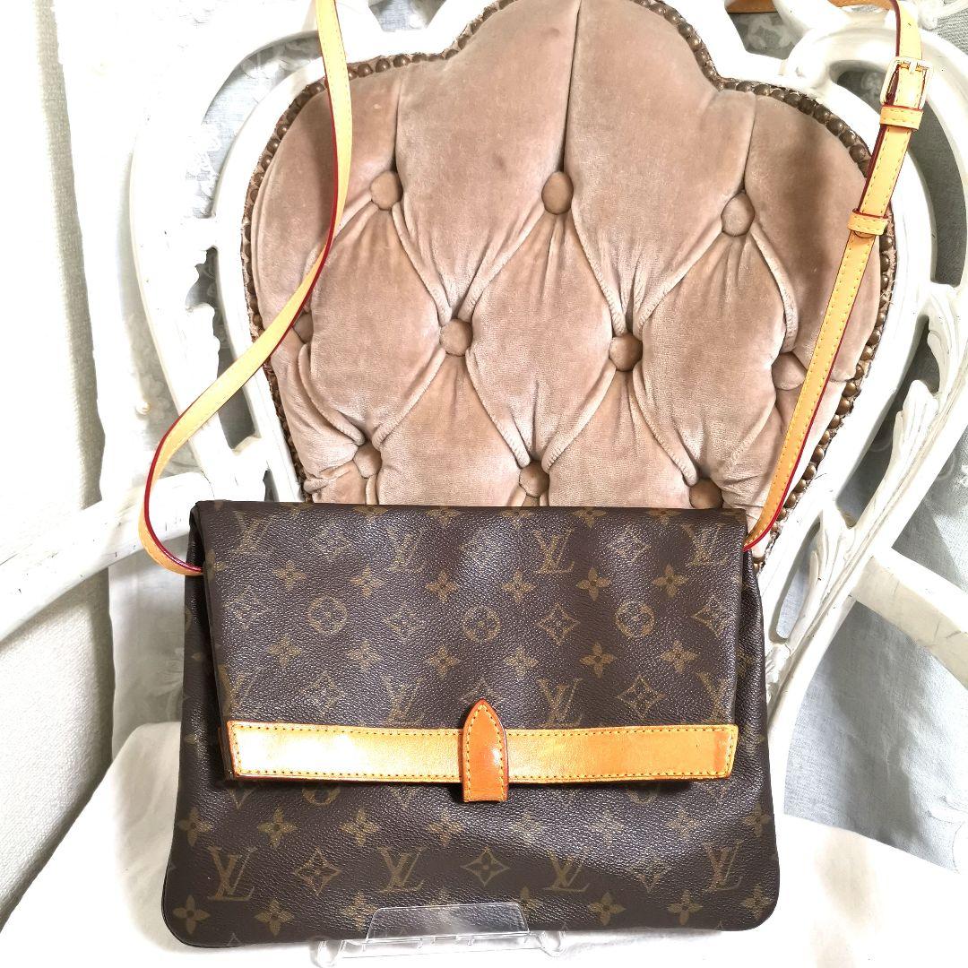【良品】ルイヴィトン モノグラム柄セカンドバッグポーチ新品ショルダープレゼント