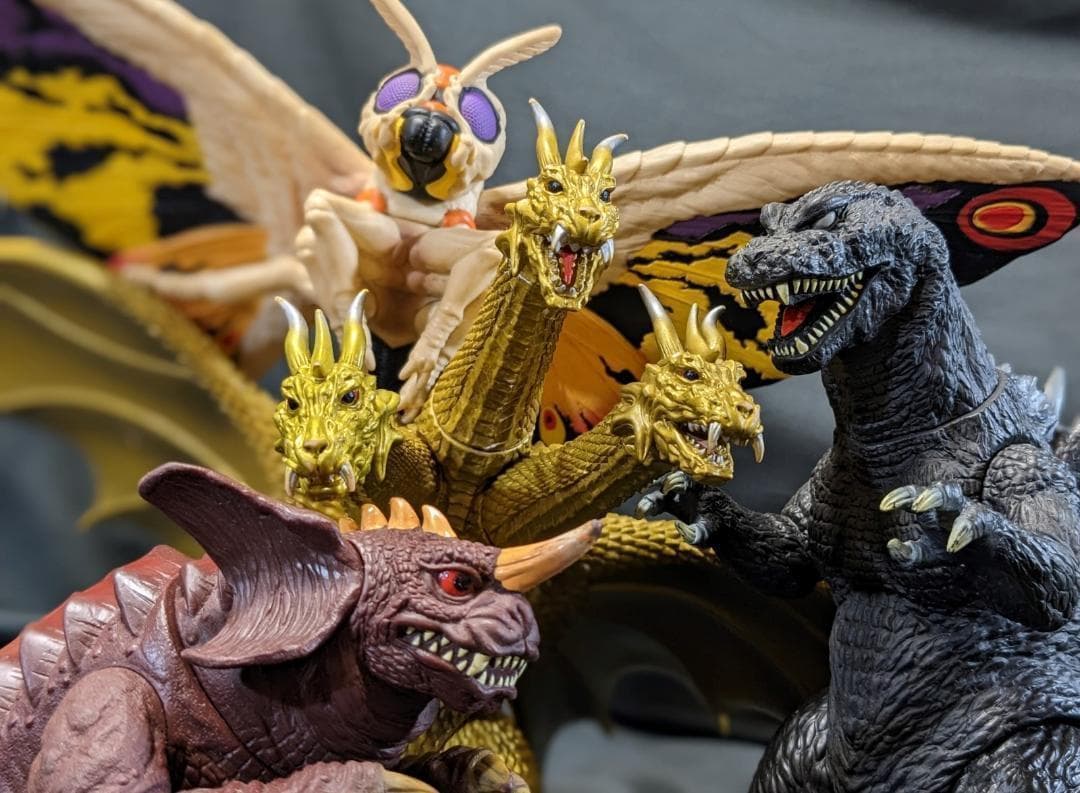 ＧＭＫ大怪獣総攻撃 ゴジラ／モスラ／キングギドラ／バラゴン（バンダイ）４体セット