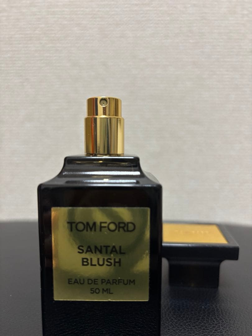 トムフォード サンタル ブラッシュ オードパルファム 50ミリ