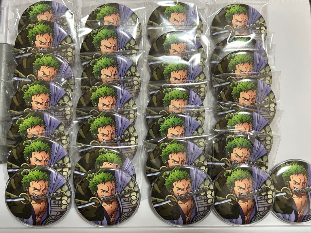 ロロノア・ゾロ ONE PIECE ワンピース KirieArt 缶バッジ