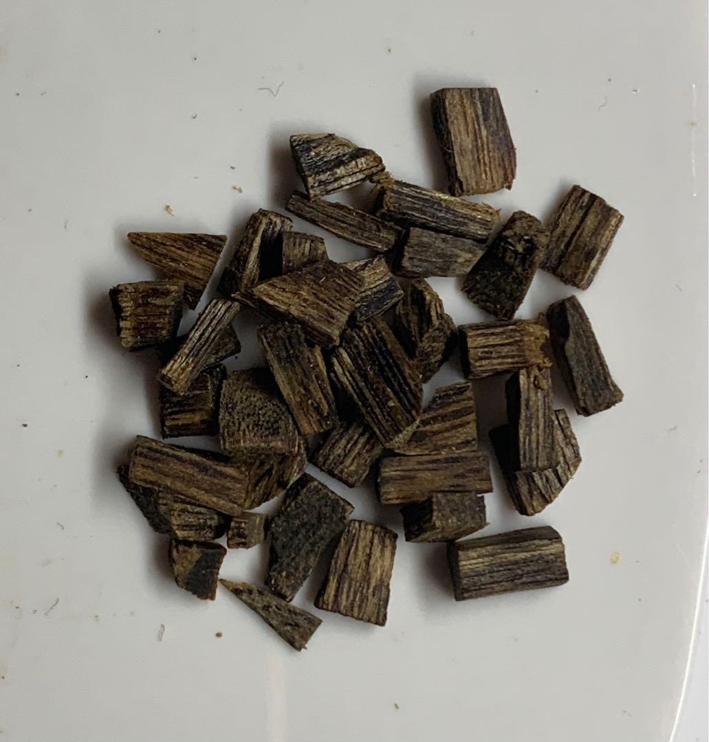 極上伽羅 沈香 香木 重さ:2g