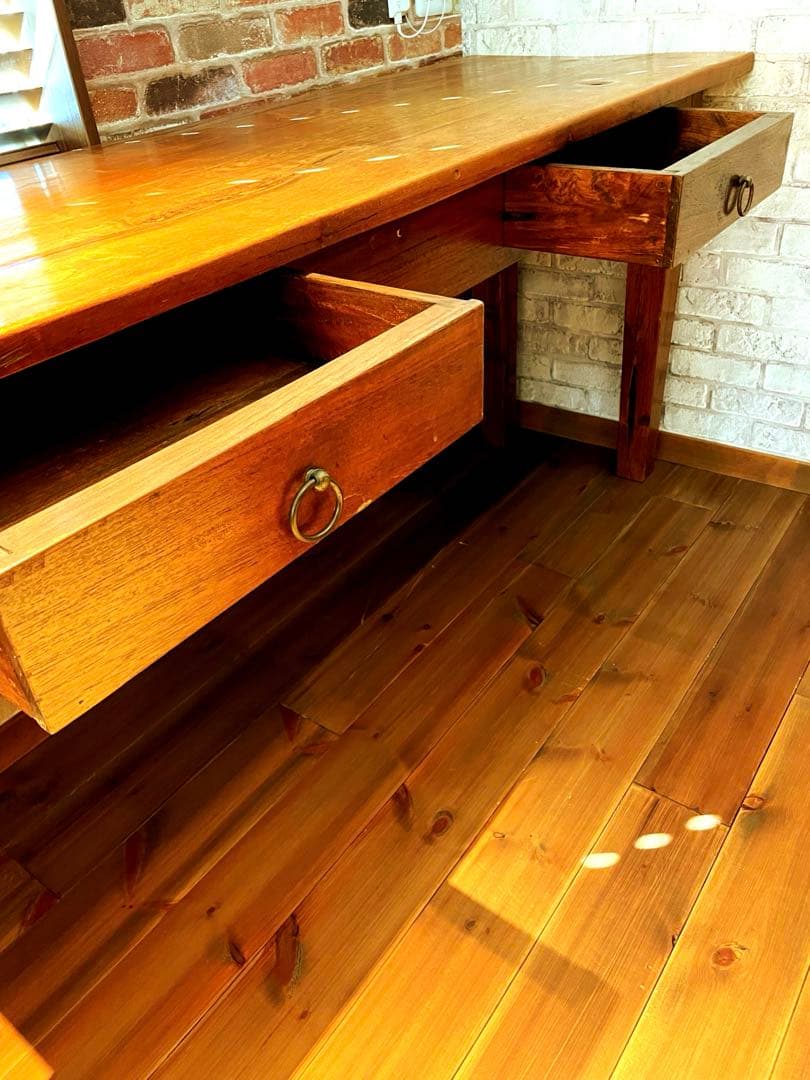 【送料込み】高級アンティーク木製カウンターテーブル 重厚感 引き出し2つ付き