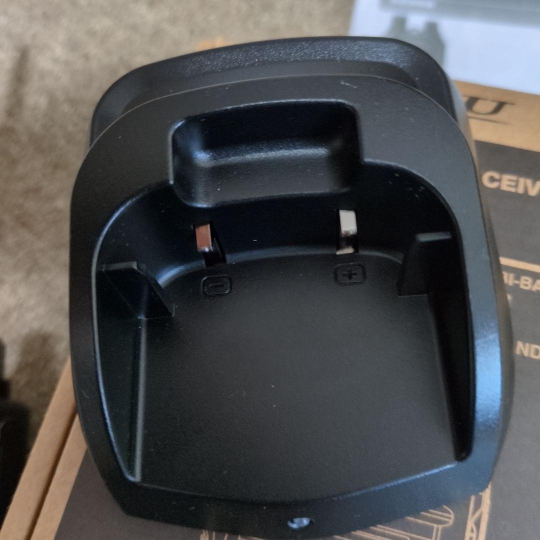 YAESU FT-65 デュアルバンドトランシーバー