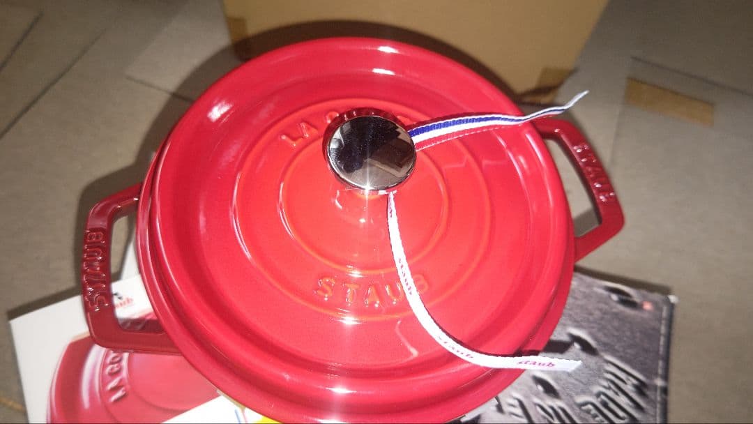 ストウブ ラウンドココット 20cm チェリーレッド