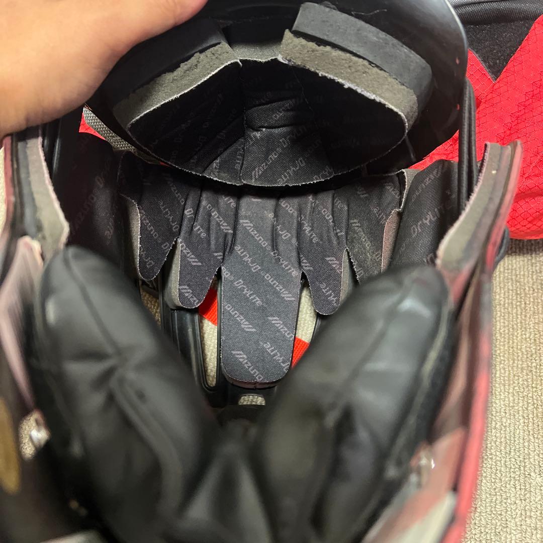 ミズノ キャッチャーマスク 赤　硬式用　サムライ