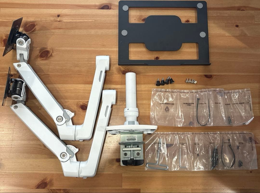 エルゴトロンLX ホワイト + 追加アーム1台 + おまけ