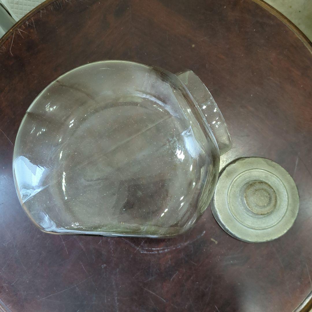 タマちゃん　骨董 猫瓶 ガラス製 丸型 容器 蓋付き 駄菓子屋