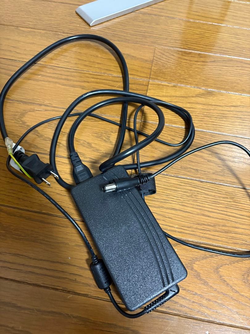 AOC 240Hz モニター