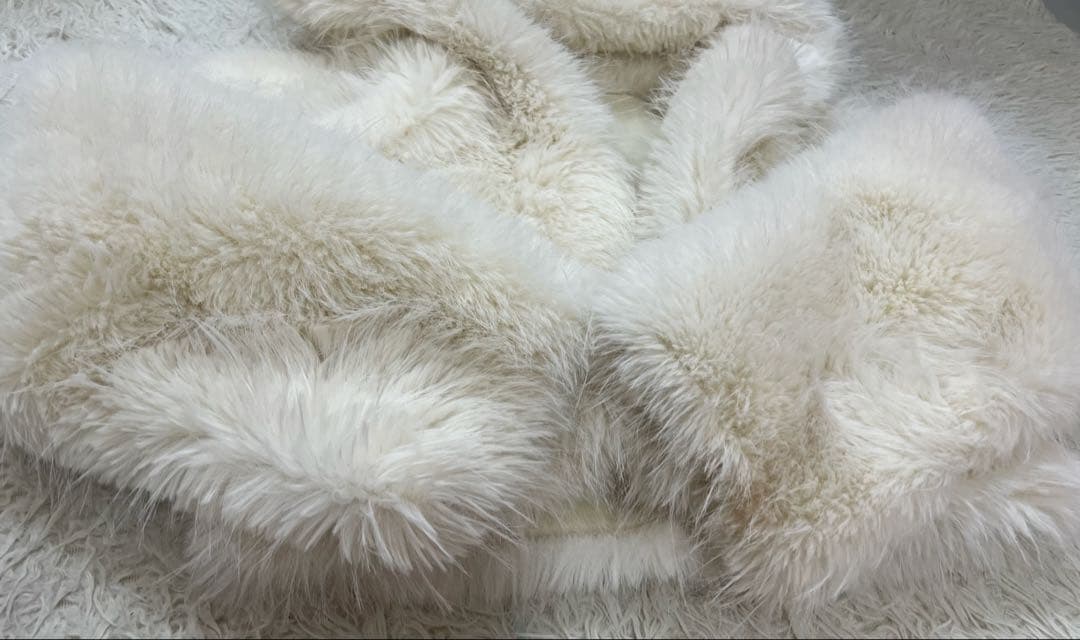 美品　eimy istoire フェイクファーフードジャケット　コート　白