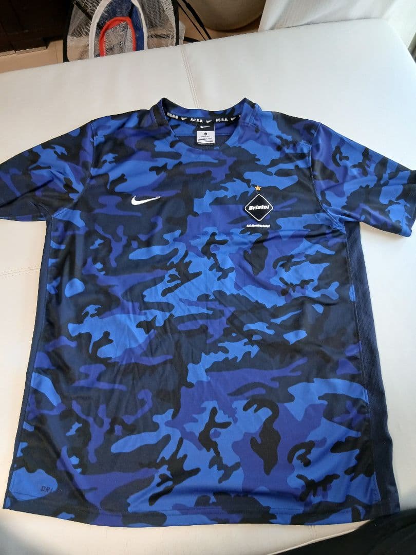 Nike F.C.Real Bristol 半袖迷彩ウェア