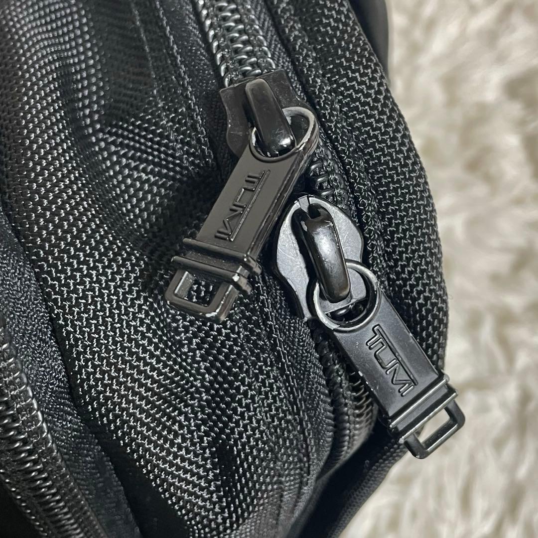 【美品】 TUMI アルファ エクスパンダブル ビジネスバッグ 26141DH