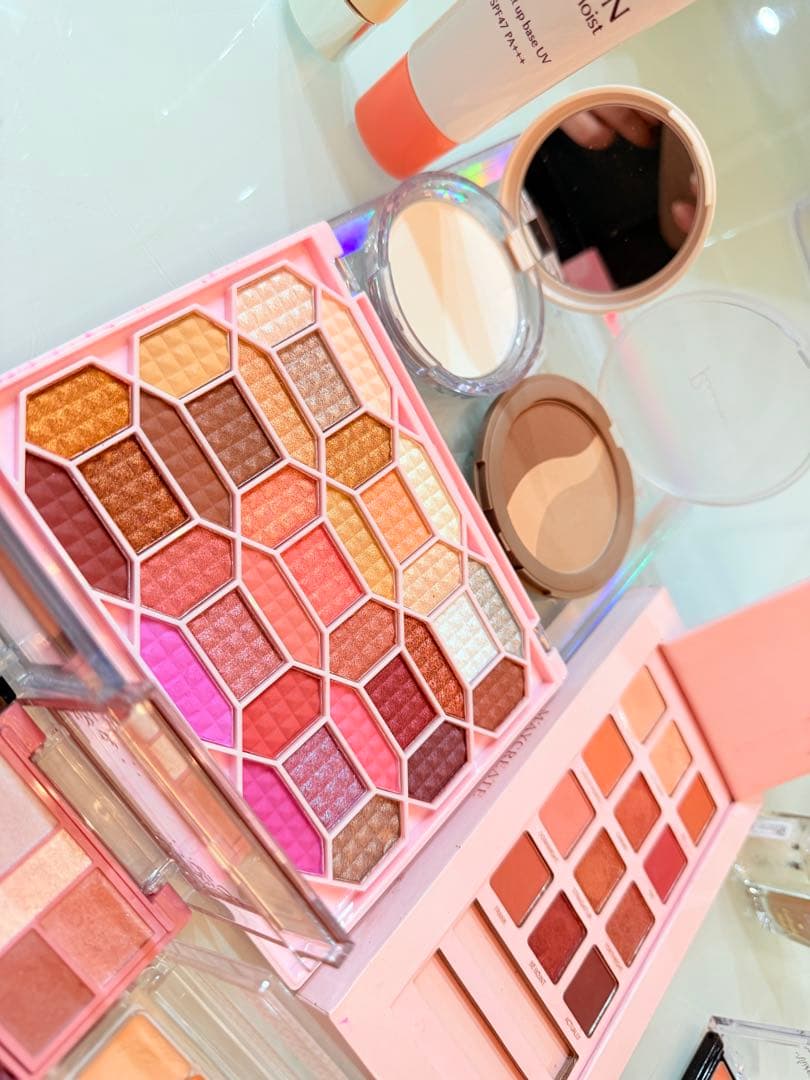 コスメまとめ　アイシャドウまとめ　プチプラまとめ　 ✨✨新品未使用多数あり✨✨