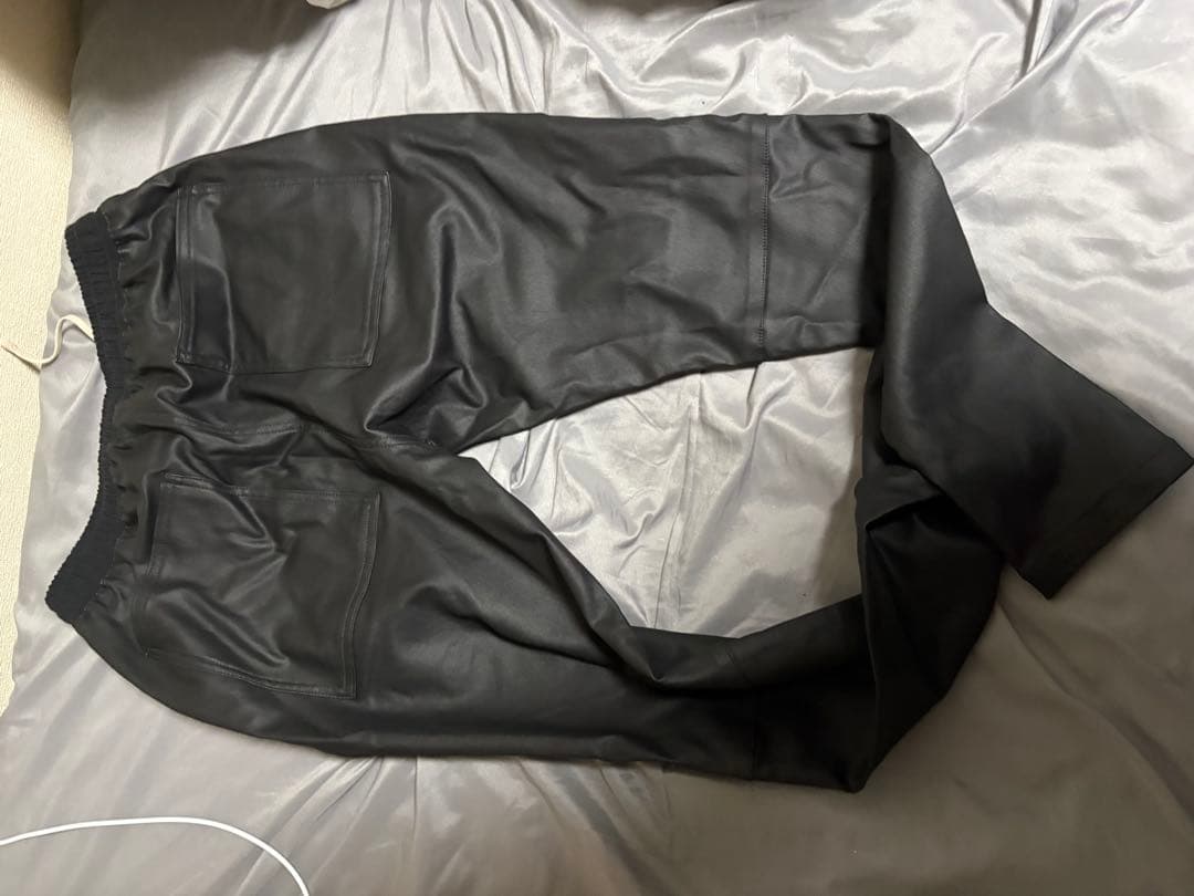 ダンケシェーン パンツ