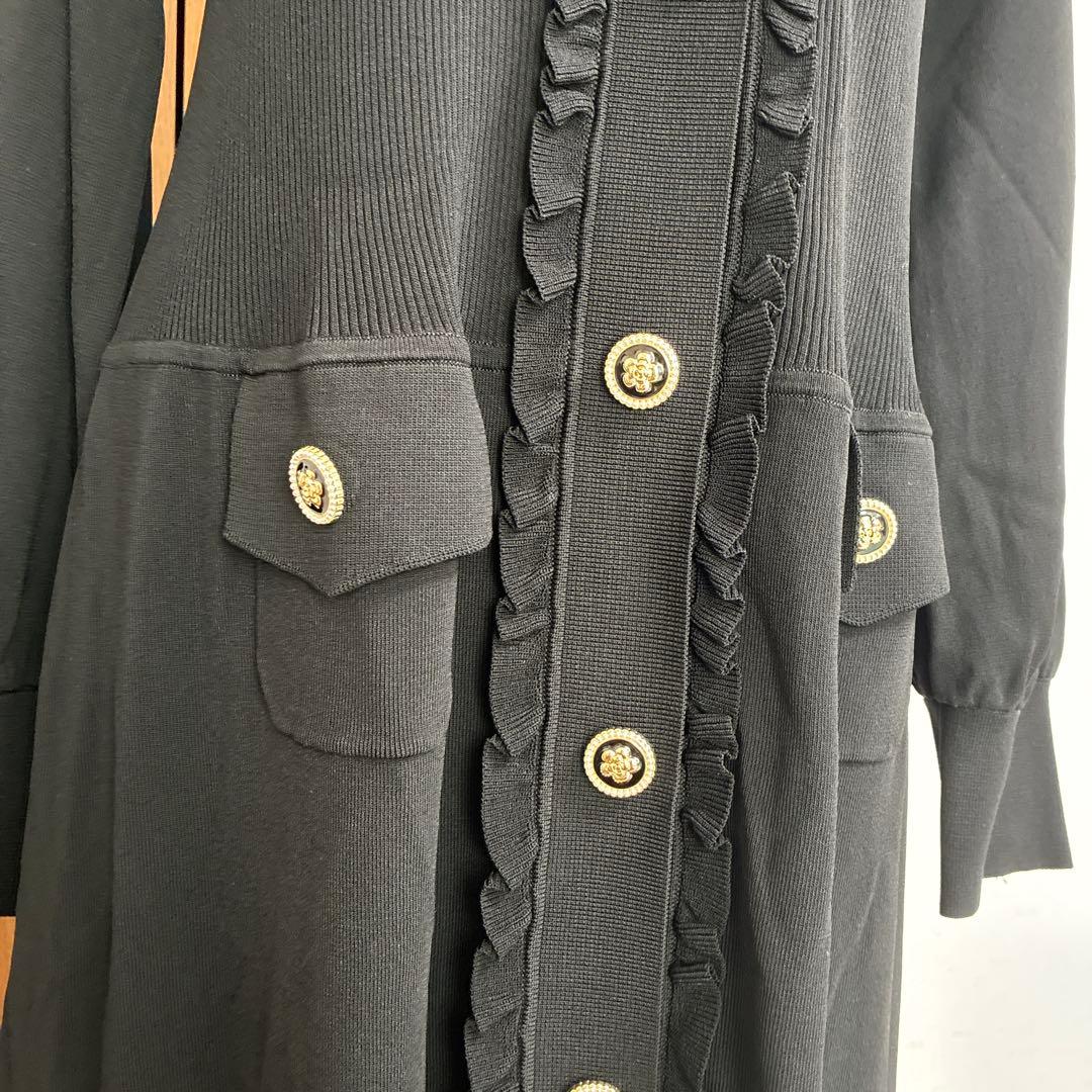 スーパービューティー☆44☆新品タグ付金ボタン飾りの襟付きニットカーディガン