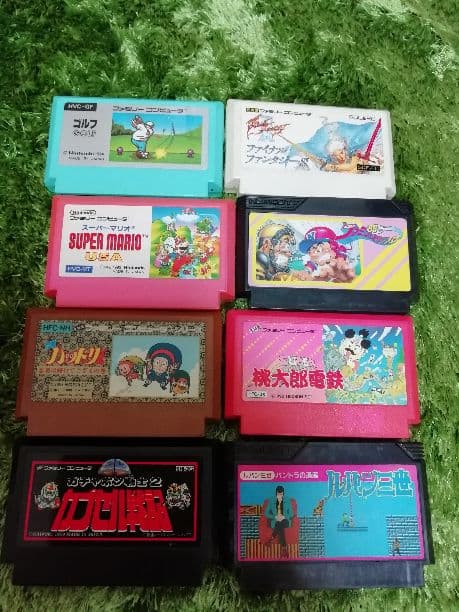 ファミコンソフト、本体2台