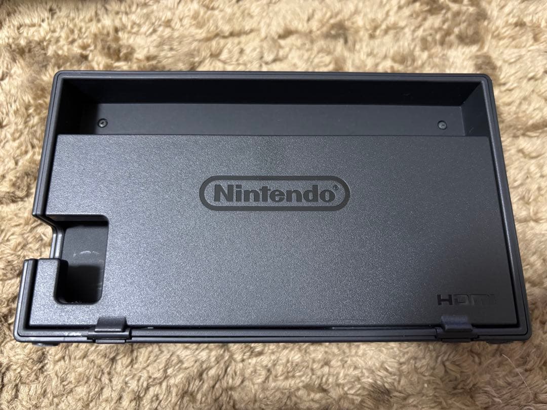 【美品】NintendoSwitch本体 + プロコン(純正)+ モンハンライズ