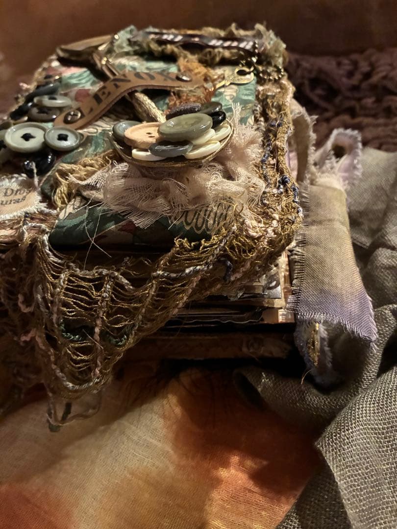 古道具や古切手、古い物ジャンクジャーナル　ティムホルツ　グリーン　フランス