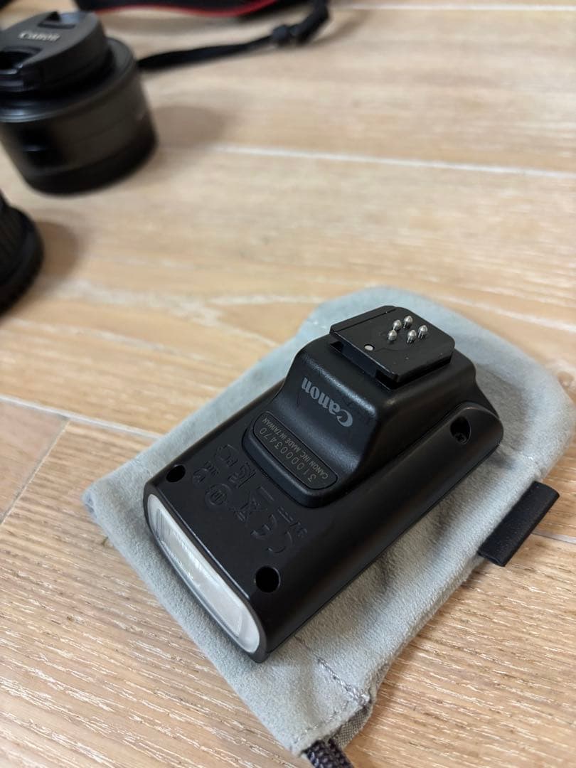 Canon EOS M2 ミラーレスカメラ