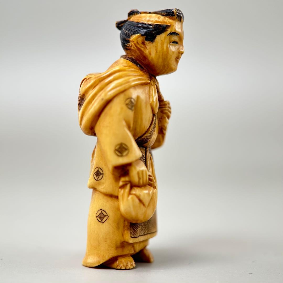 笑顔の人物 彫刻極上根付天然素材アンティーク骨董飾り物古美術置物細密細工