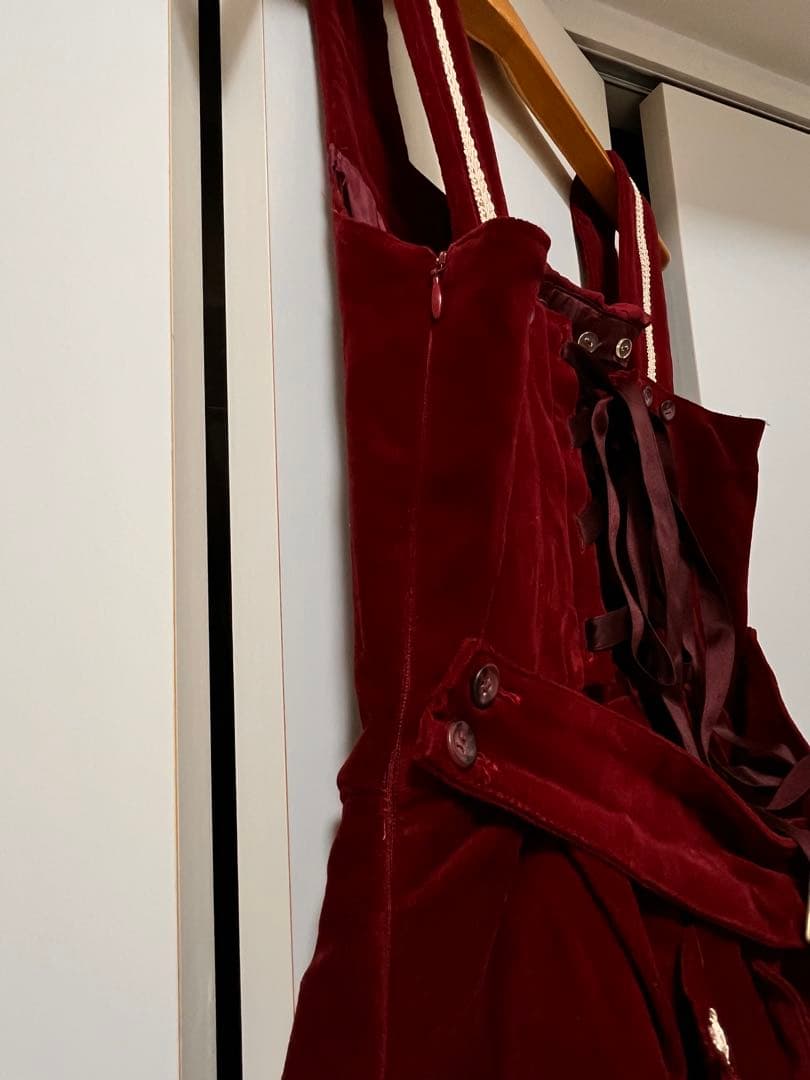 メタモルフォーゼタンドゥユフィーユの別珍アルヴェルタジャンパースカートパニエ付き