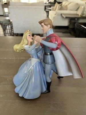 超希少　WDCC 眠れる森の美女　フィギュア　ピンクバージョン