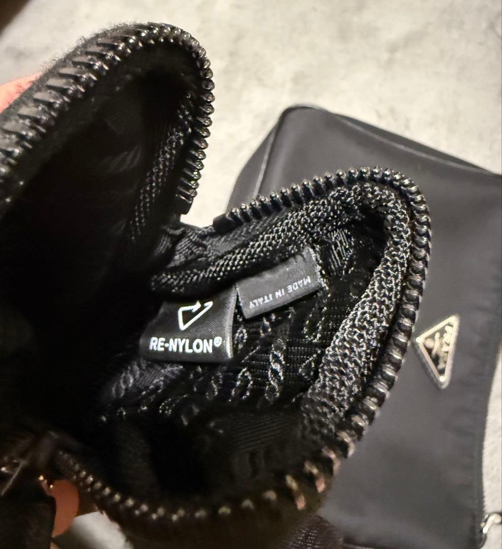 PRADA Re-Nylon xサフィアーノレザー ショルダーバッグ