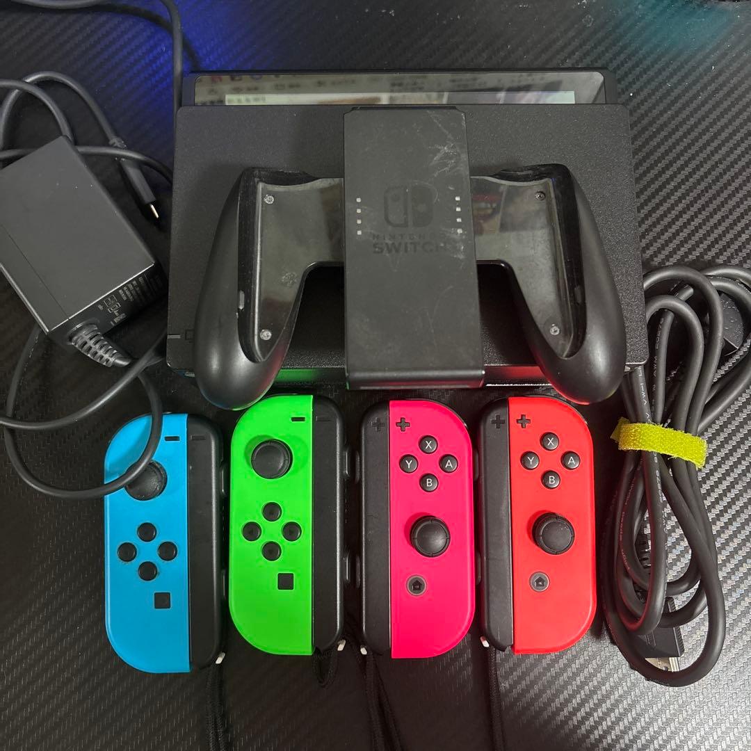 Nintendo Switch 本体とジョイコンセット