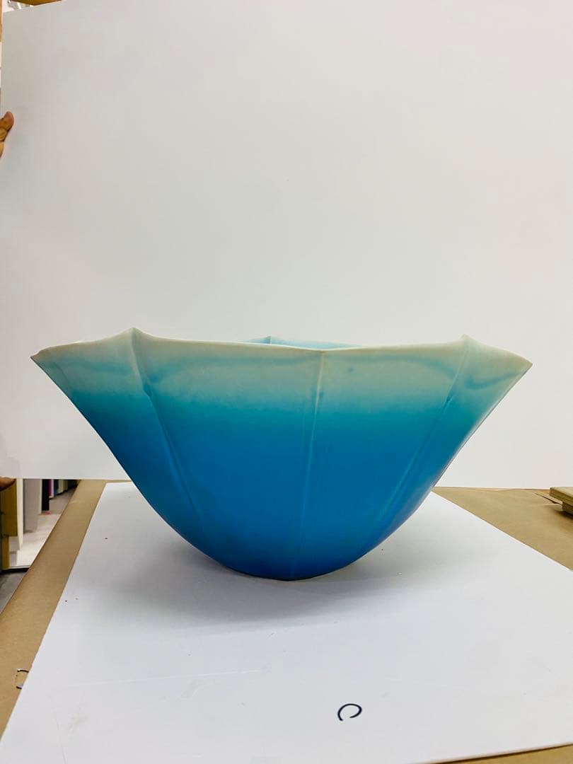 東正之　青釉鉢