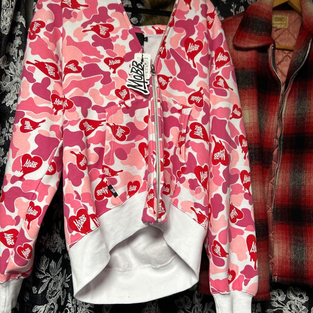 幸*様 MOBB ピンク ハート柄 ジップアップパーカー