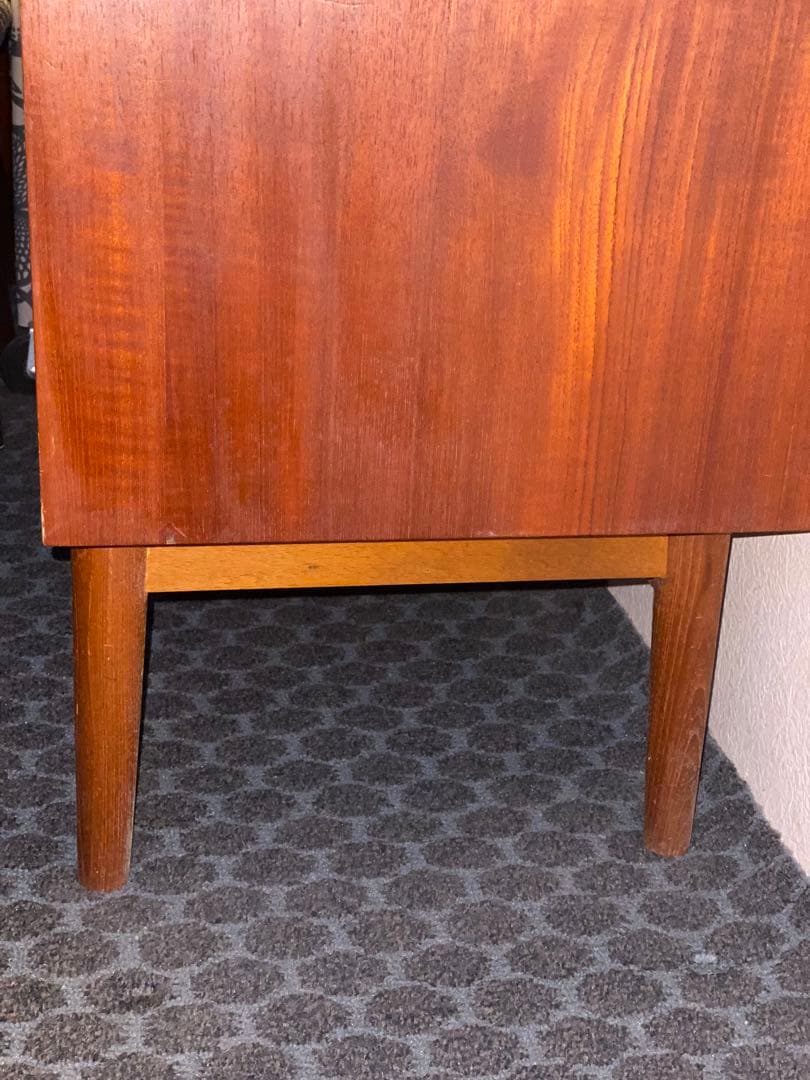 3月中旬まで　北欧ヴィンテージ　デンマーク製　チーク6段チェスト