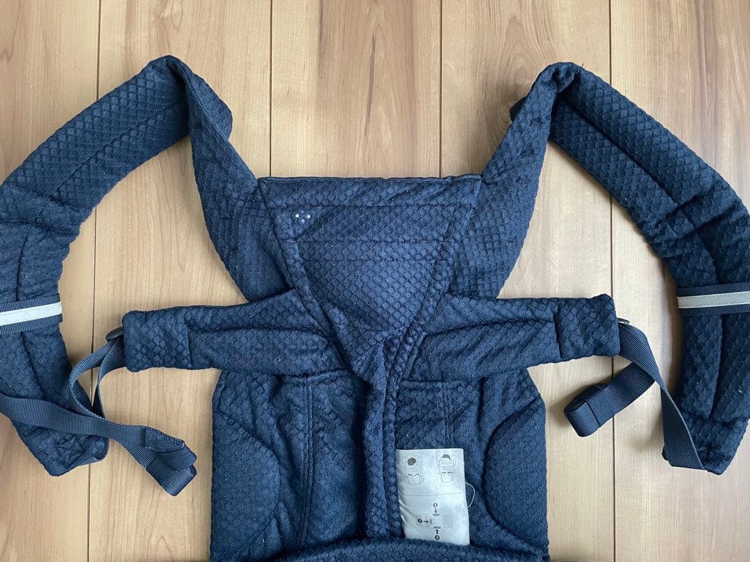 ergobaby ベビーキャリア　OMNI Breeze ネイビー