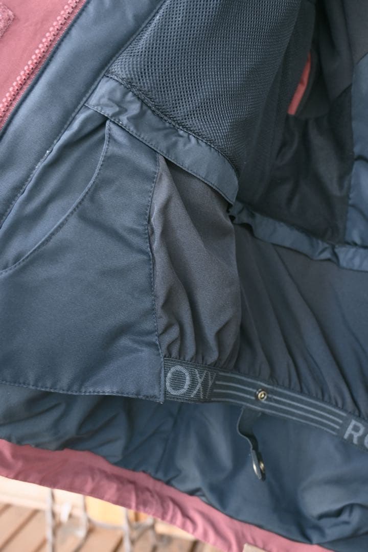 2026/2/13クリーニング済　ROXY GORE-TEXスノーボードウェア