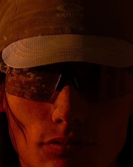 Oakley Satisfy Stunt Devil Sunglasses 茶