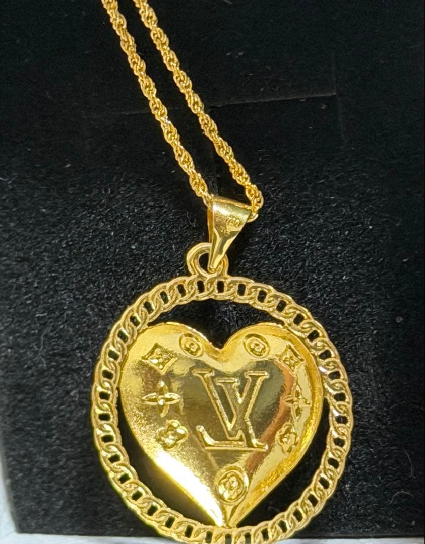 K18（Au750）ゴールドネックレス LV風デザイン