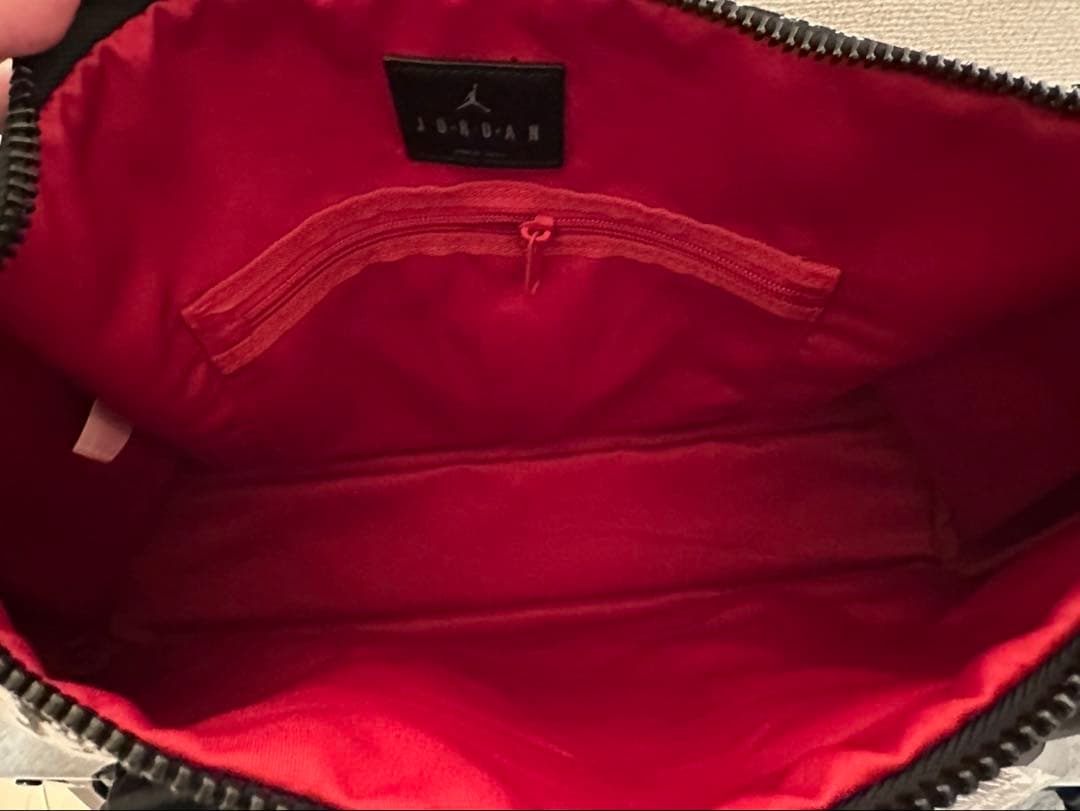 定価以下　　ジョーダン　JORDAN ダッフルバッグ ボストンバッグ