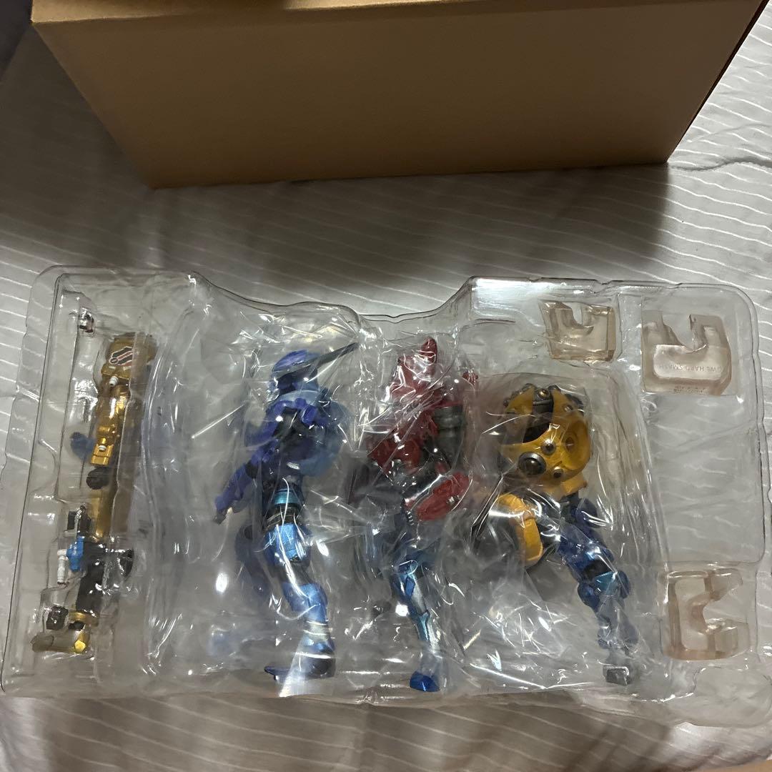 北都の猿渡ファームセット　仮面ライダーグリス　s.hフィギュアーツ