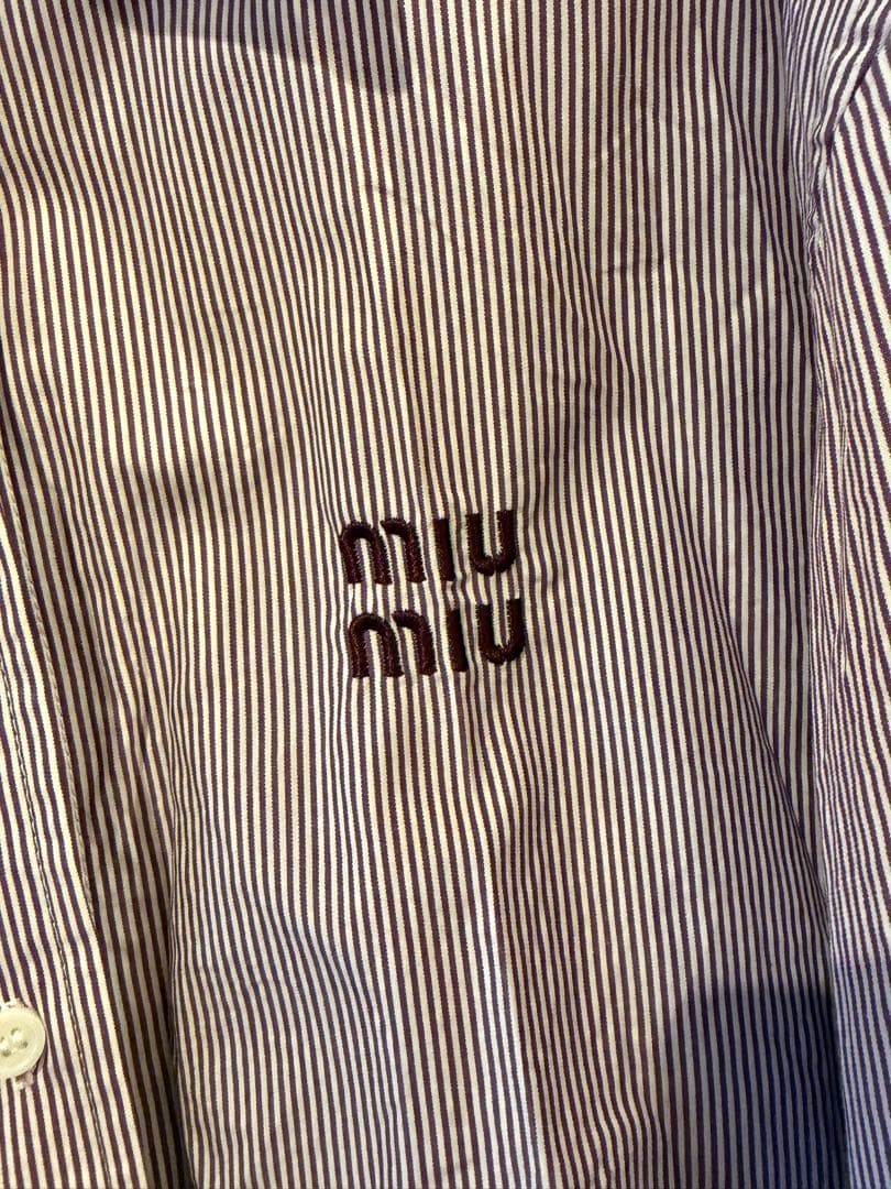 miu miu 紫 クロップドシャツ 36