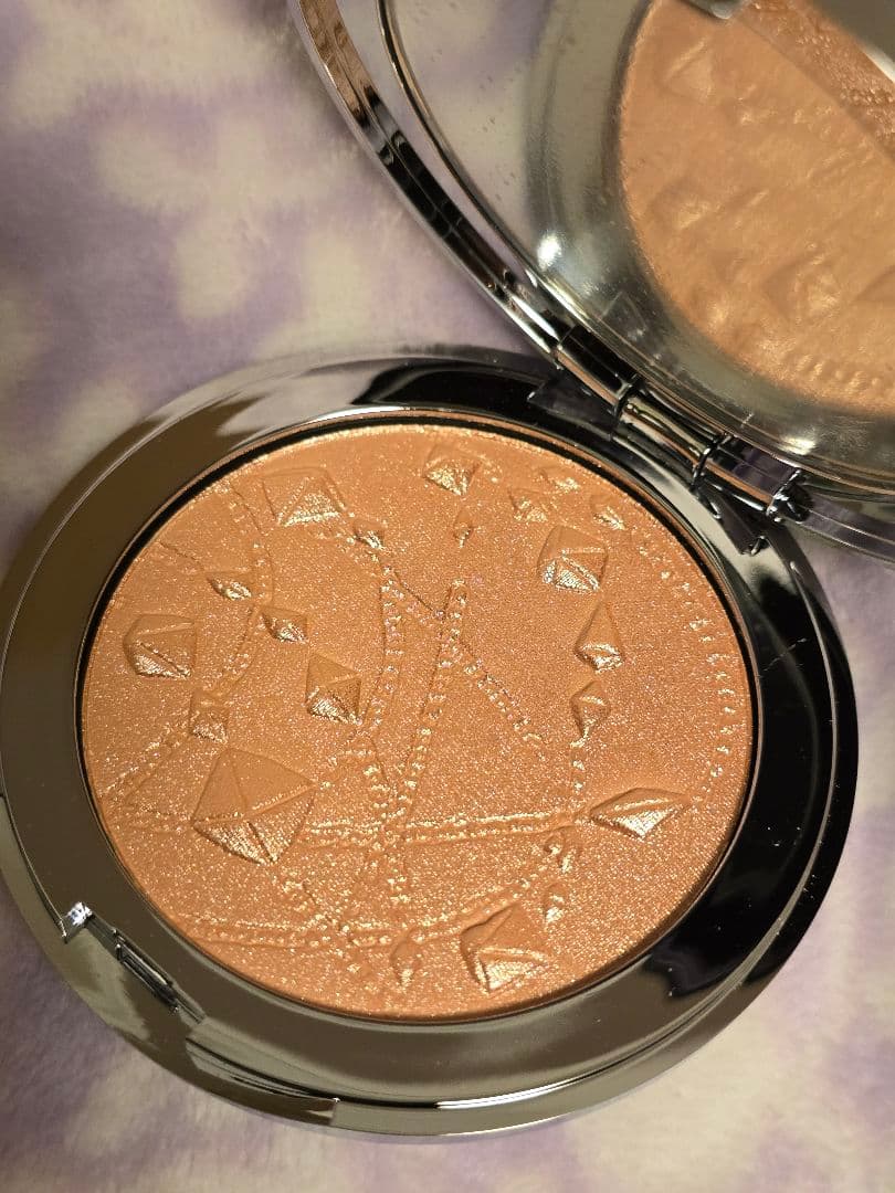 【新品　未使用】クラランス　フォエヴァー　ダイヤモンド〈フェイスパウダー〉