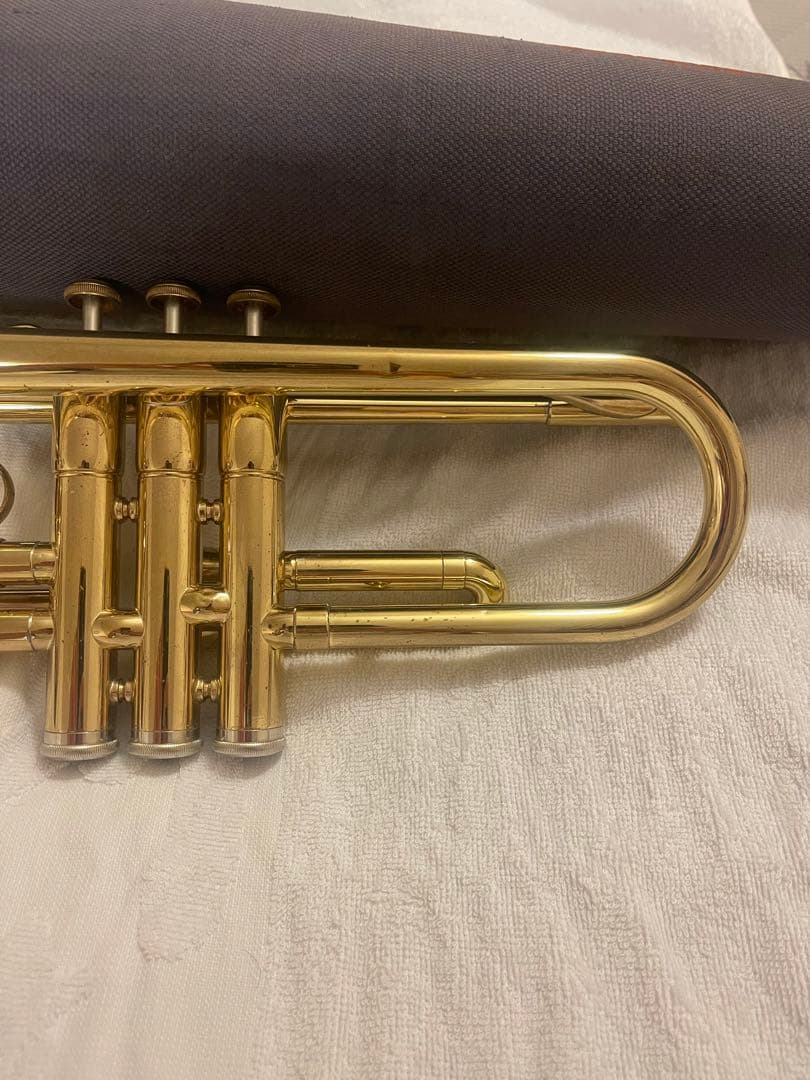 トランペットYAMAHA YTR235