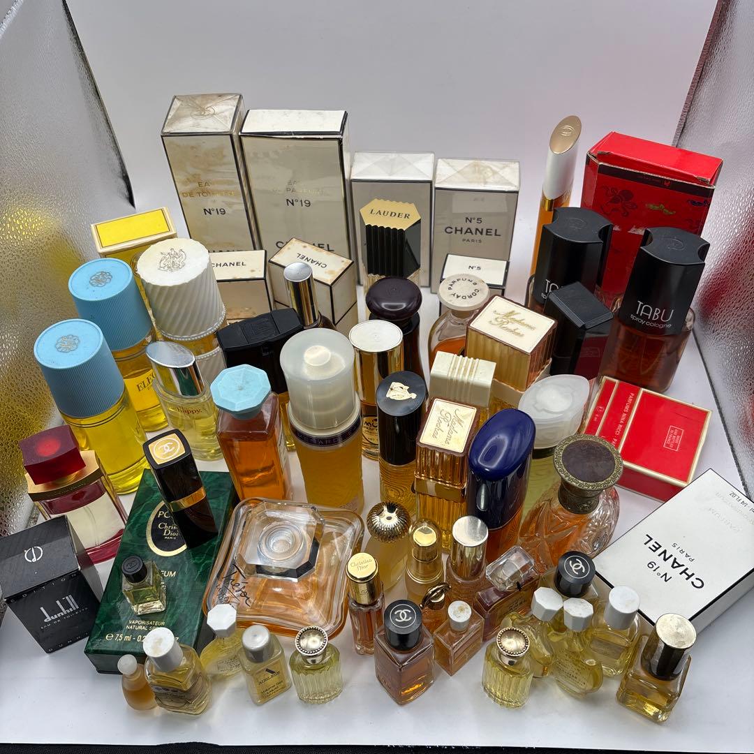 香水　大量販売　多様な香り　現状販売　50個以上ある