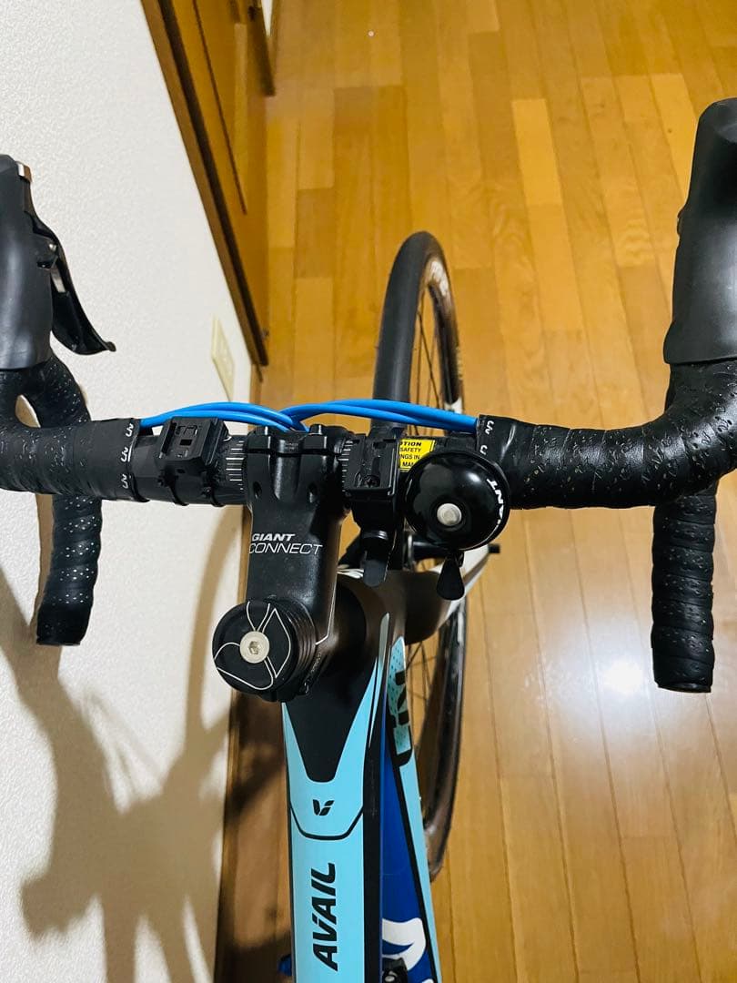 AVAIL ADVANCEDカーボンロードバイク